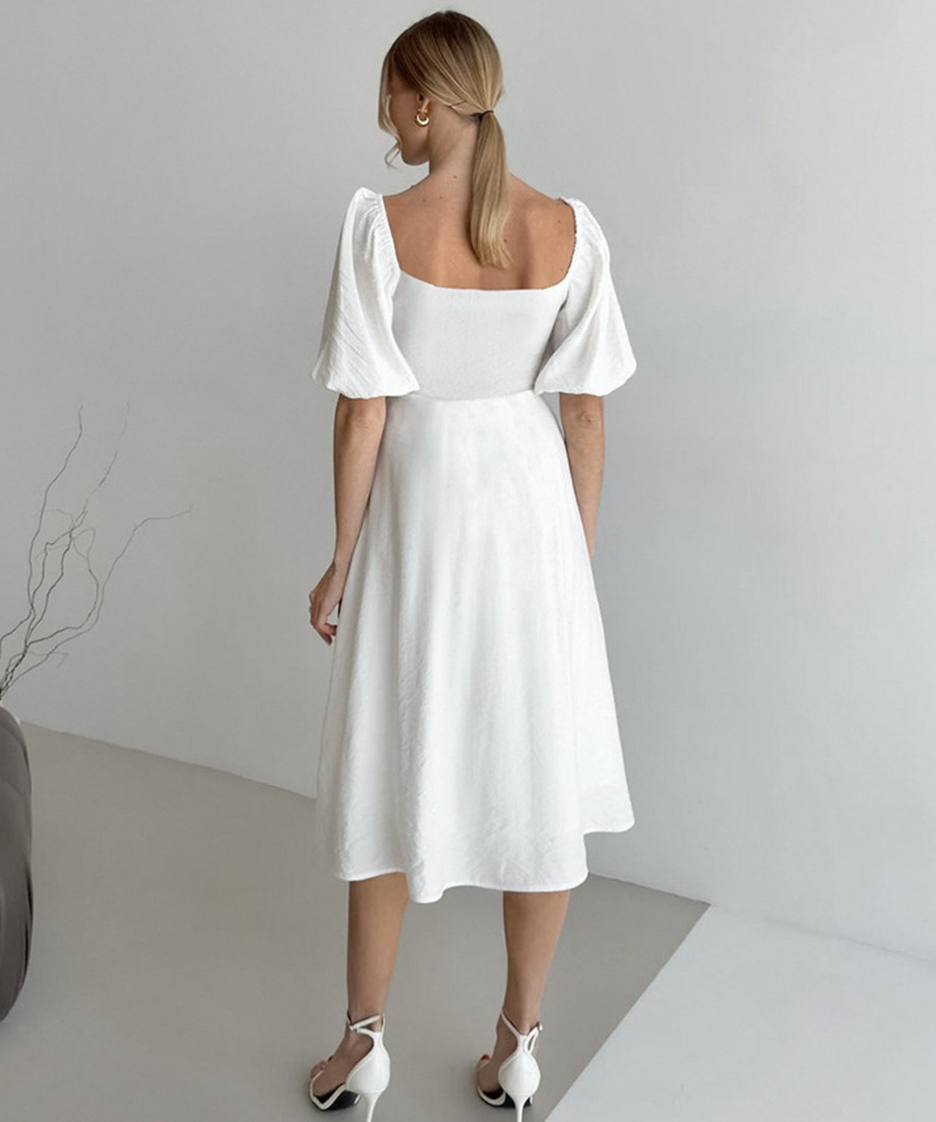 8a36d850a44347d8a20a44f772003b22-Max