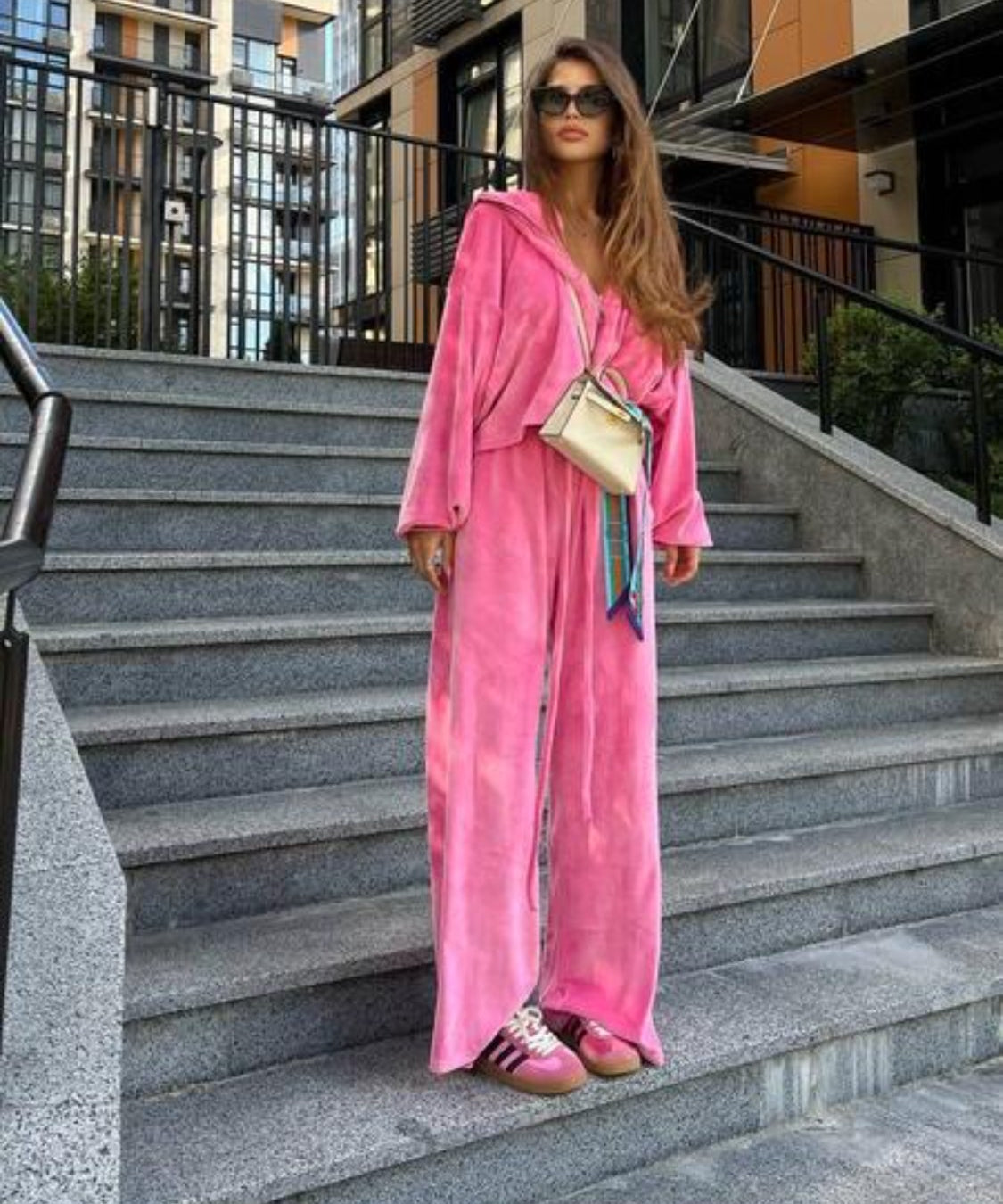 938ae6c657554a47a65156cb328568a3-Max