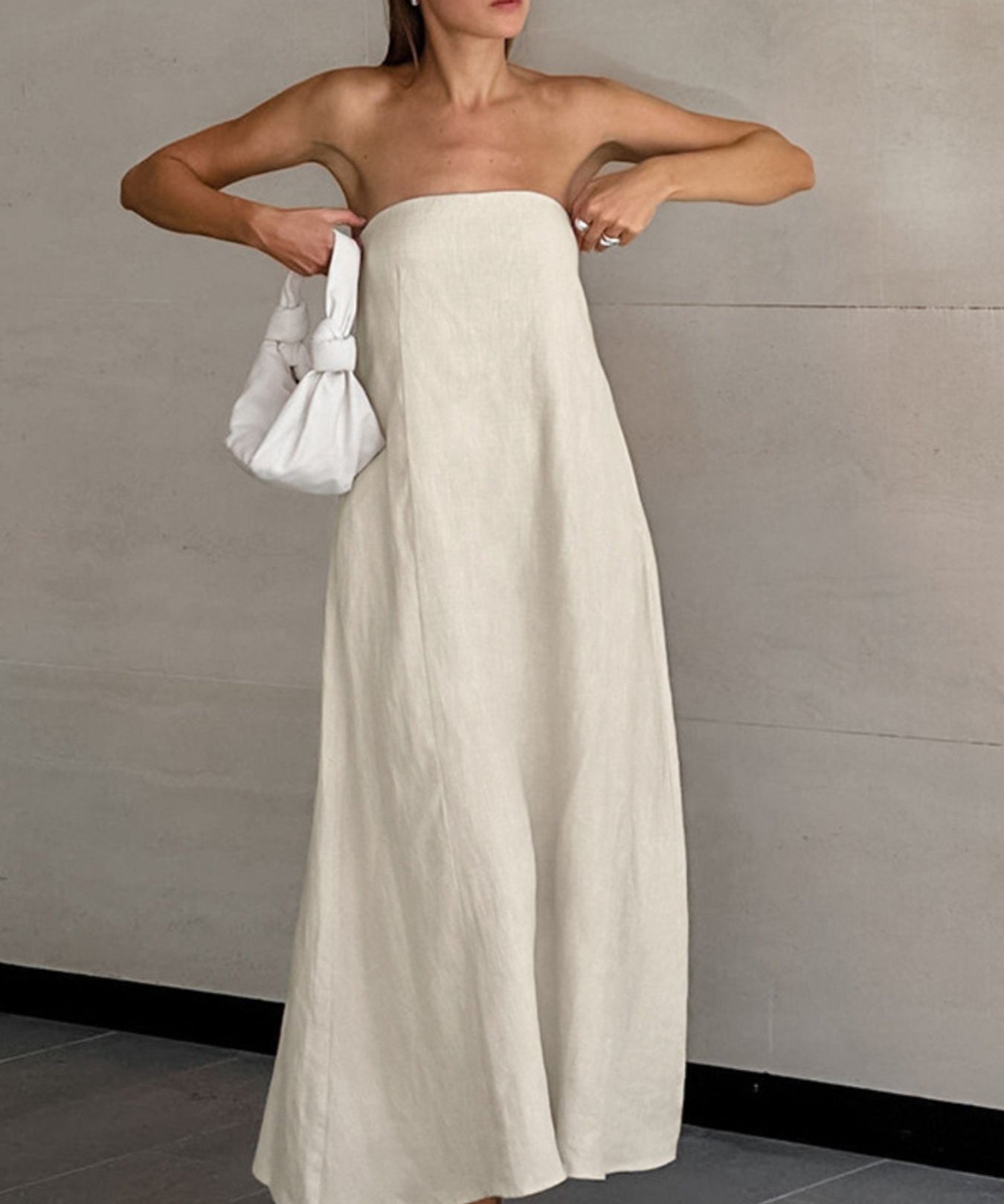 e6c4fb44-20da-4f45-bbce-10d78ad02b4b-Max